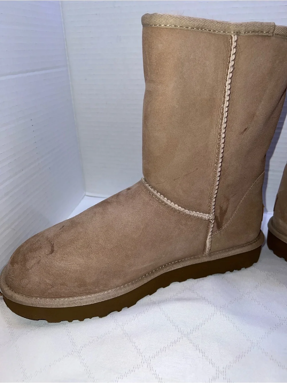 Ugg Classic Short II Boots Women’s Size: 9 NEW